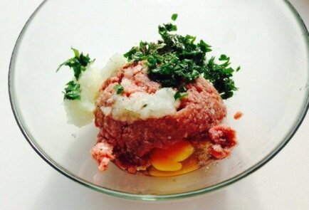 Томатный суп с чесночными фрикадельками