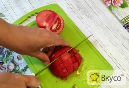 Кабачки с помидорами тушенные в сметане с зеленью