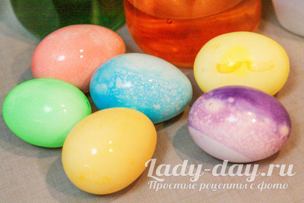 покраска яиц своими руками