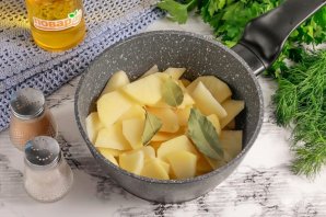 Картофельное пюре с йогуртом и базиликом - фото шаг 2