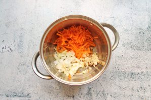 Каша "Солдатская" с тушенкой из гречки - фото шаг 2