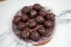 Конфеты из сухофруктов в шоколаде - фото шаг 9
