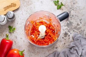 Помидоры в овощной заливке - фото шаг 4