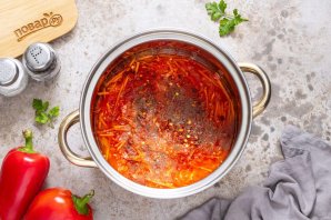 Помидоры в овощной заливке - фото шаг 8