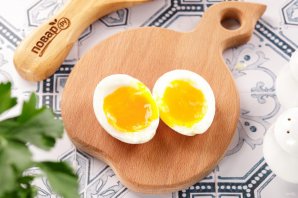 Вареные яйца - фото шаг 5