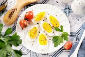 Вареные яйца - фото шаг 11