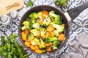 Брокколи с морковью - фото шаг 9