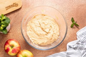 Маффины с яблоками - фото шаг 6