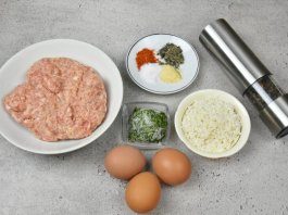 Мясной рулет с яйцом