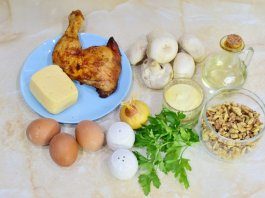 Слоёный салат с копчёной курицей