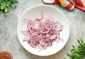 Маринованный лук - фото шаг 2