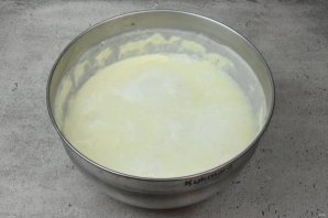 Заварные блинчики на йогурте - фото шаг 7