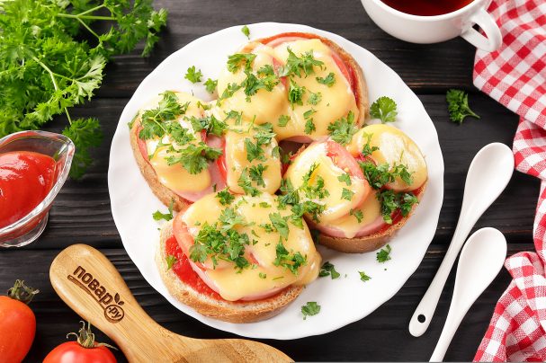 Видео рецепт Горячие бутерброды в микроволновке