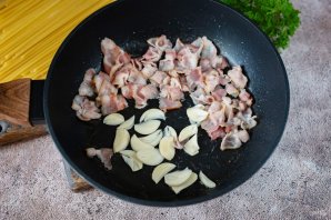 Спагетти с беконом - фото шаг 4