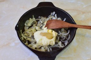 Мясо по-французски с картофелем и помидорами - фото шаг 7